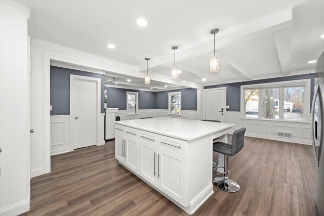 1317 Waverly Place, Joliet, IL 60435