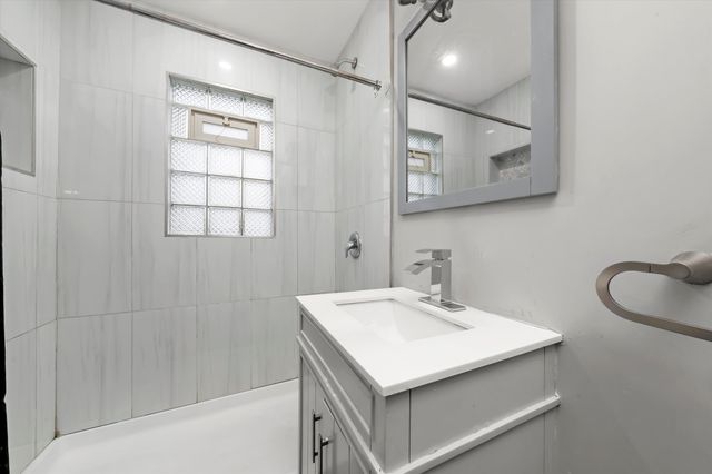 1317 Waverly Place, Joliet, IL 60435