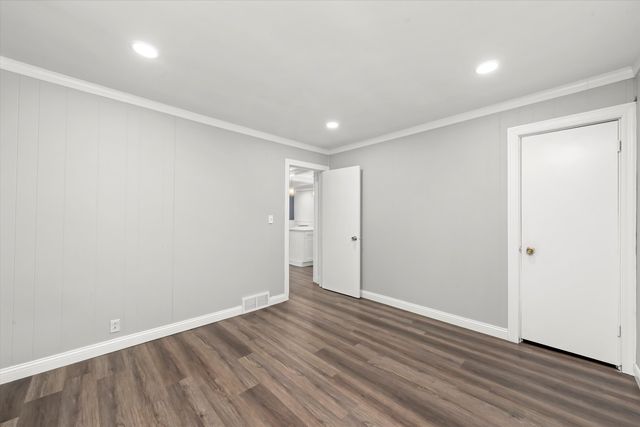 1317 Waverly Place, Joliet, IL 60435