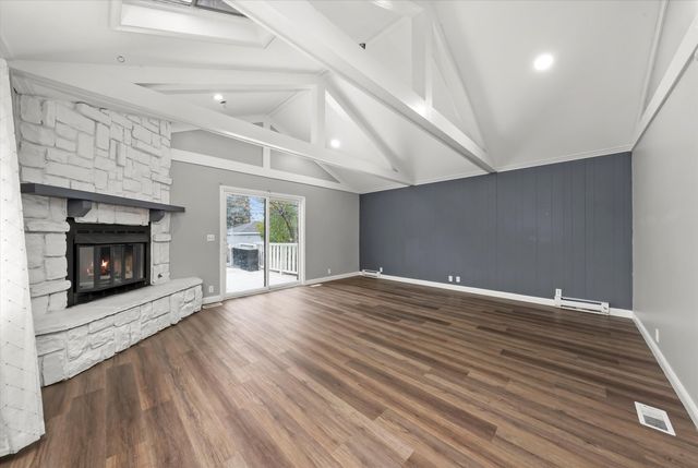 1317 Waverly Place, Joliet, IL 60435