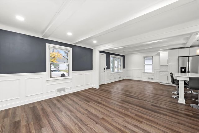 1317 Waverly Place, Joliet, IL 60435