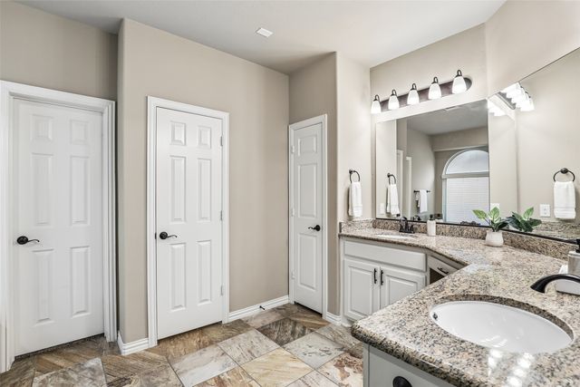 1325 Desert Barrel Drive, Fort Worth, TX 76177