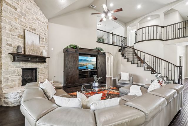 1325 Desert Barrel Drive, Fort Worth, TX 76177