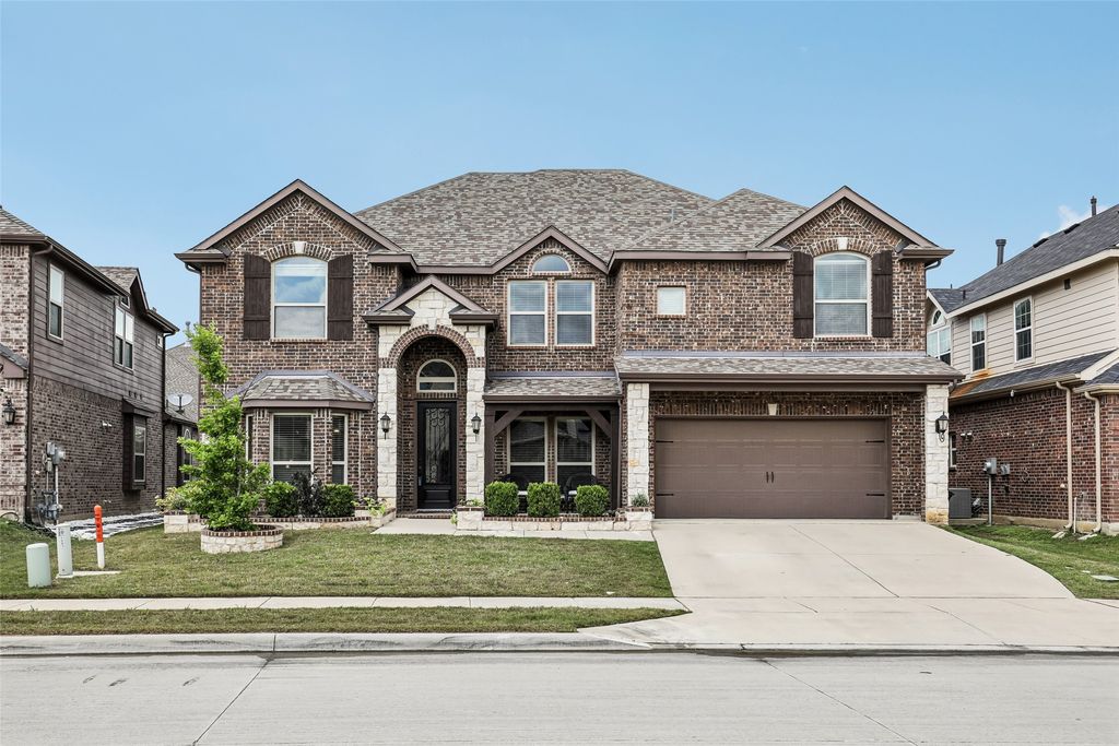 1325 Desert Barrel Drive, Fort Worth, TX 76177