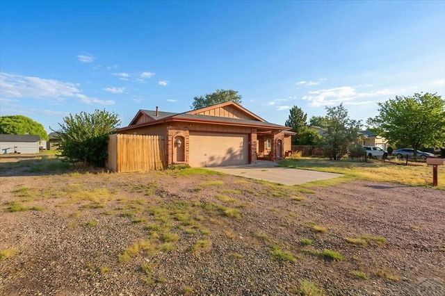 73 E Abarr Dr, Pueblo West, CO 81007