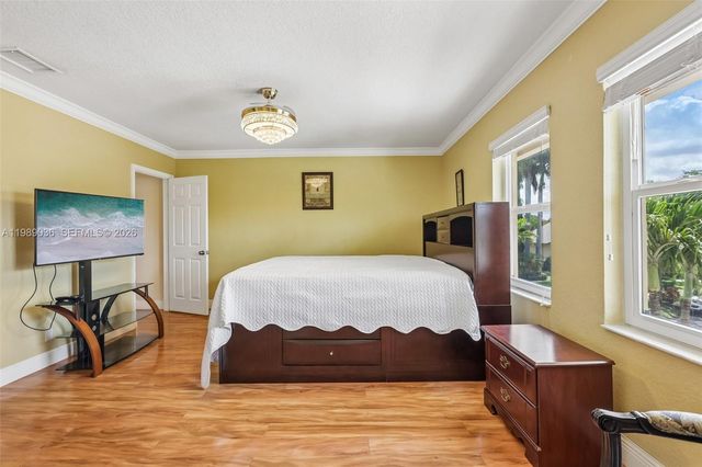 17211 SW 12th Street, Pembroke Pines, FL 33029