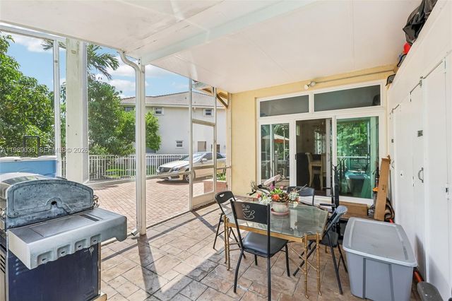 17211 SW 12th Street, Pembroke Pines, FL 33029