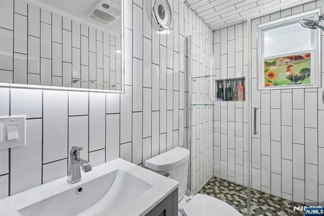 14 Chestnut Terrace, Bloomfield, NJ 07003