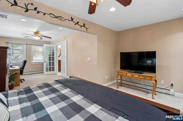 14 Chestnut Terrace, Bloomfield, NJ 07003
