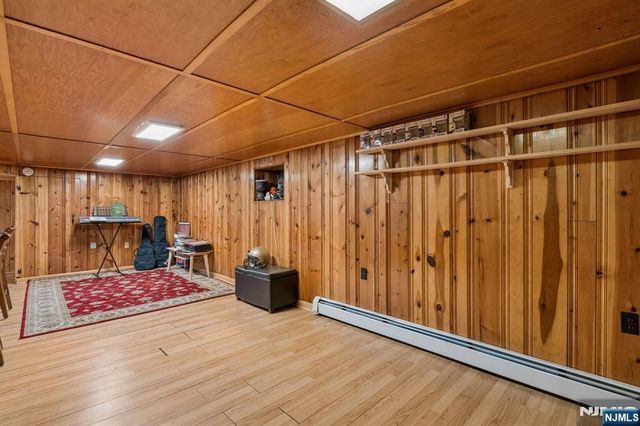 14 Chestnut Terrace, Bloomfield, NJ 07003