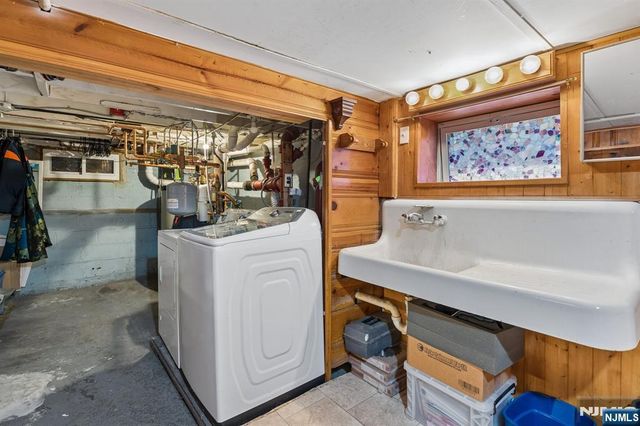 14 Chestnut Terrace, Bloomfield, NJ 07003