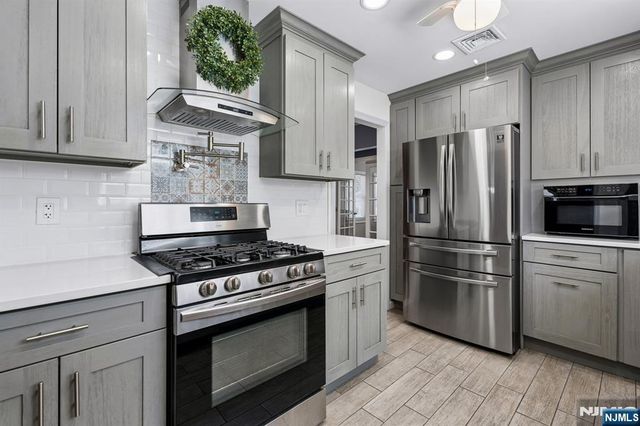 14 Chestnut Terrace, Bloomfield, NJ 07003