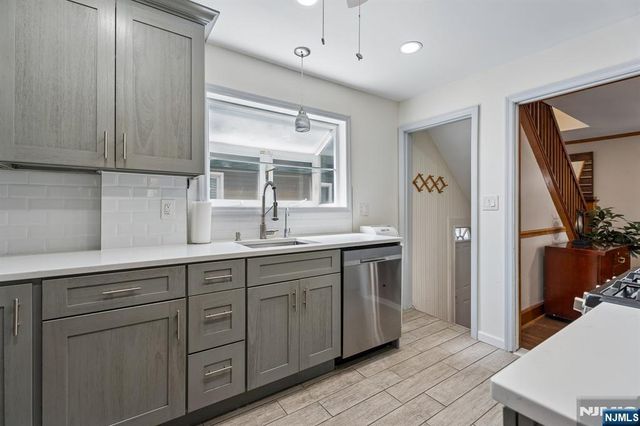 14 Chestnut Terrace, Bloomfield, NJ 07003