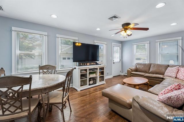 14 Chestnut Terrace, Bloomfield, NJ 07003