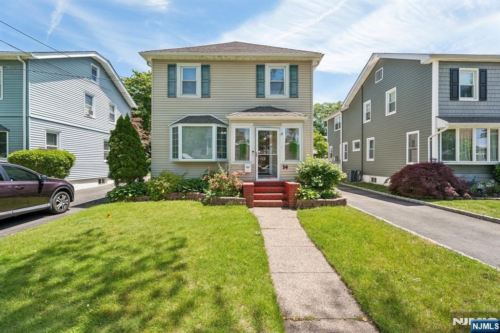 14 Chestnut Terrace, Bloomfield, NJ 07003