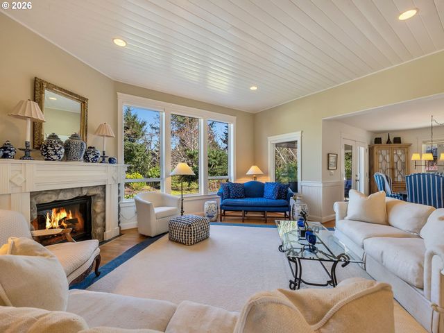 2537 PINE RIDGE Dr, Gearhart, OR 97138