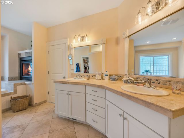 2537 PINE RIDGE Dr, Gearhart, OR 97138