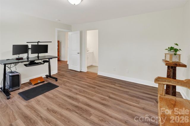 3881 Center Place Drive, Harrisburg, NC 28075