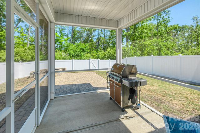 3881 Center Place Drive, Harrisburg, NC 28075
