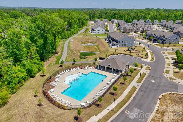 3881 Center Place Drive, Harrisburg, NC 28075