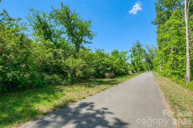 3881 Center Place Drive, Harrisburg, NC 28075