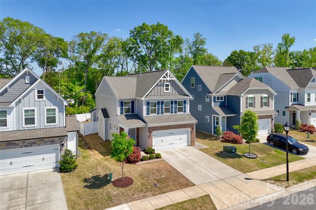3881 Center Place Drive, Harrisburg, NC 28075