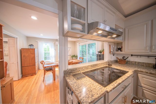 11 South Ridge Road, East Lyme, CT 06357