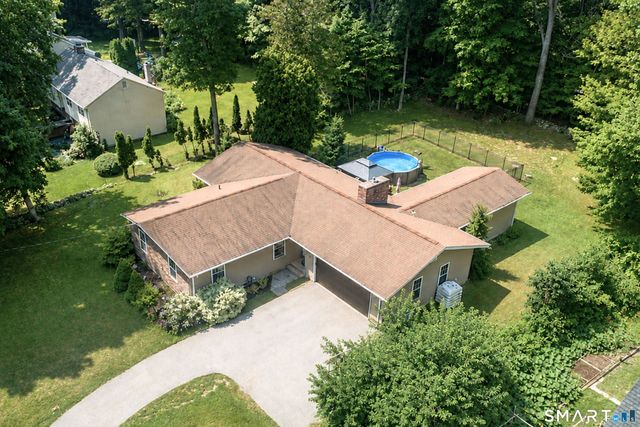 11 South Ridge Road, East Lyme, CT 06357