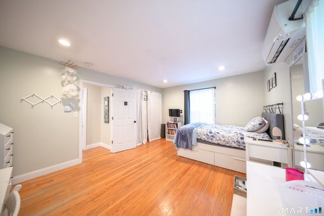 11 South Ridge Road, East Lyme, CT 06357