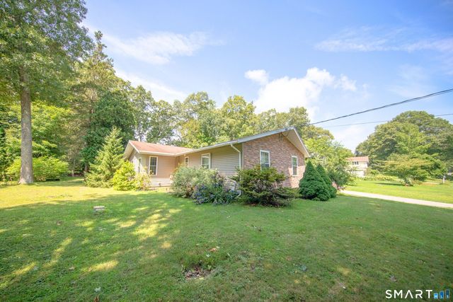 11 South Ridge Road, East Lyme, CT 06357
