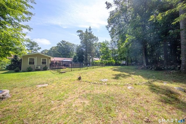 11 South Ridge Road, East Lyme, CT 06357