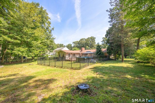 11 South Ridge Road, East Lyme, CT 06357