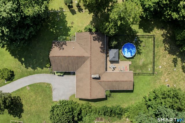 11 South Ridge Road, East Lyme, CT 06357