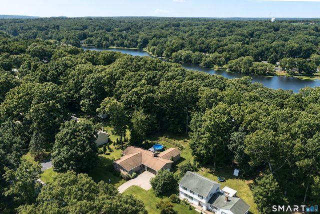 11 South Ridge Road, East Lyme, CT 06357