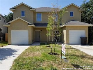 8004 Maverick Climb, San Antonio, TX 78250