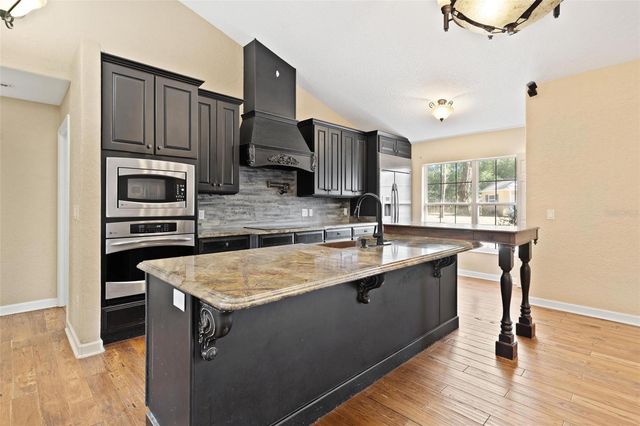 1803 OTTERS POND ROAD, Fruitland Park, FL 34731