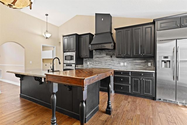 1803 OTTERS POND ROAD, Fruitland Park, FL 34731