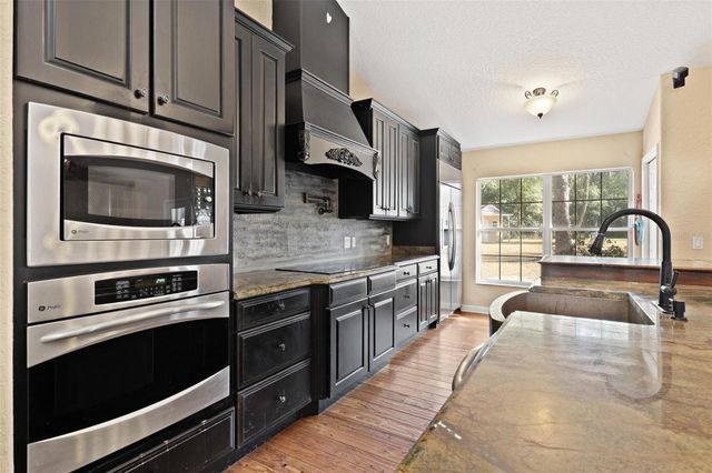 1803 OTTERS POND ROAD, Fruitland Park, FL 34731