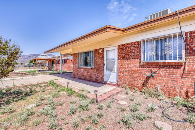 5821 VANGUARD Court, El Paso, TX 79924