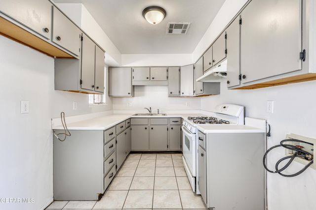 5821 VANGUARD Court, El Paso, TX 79924