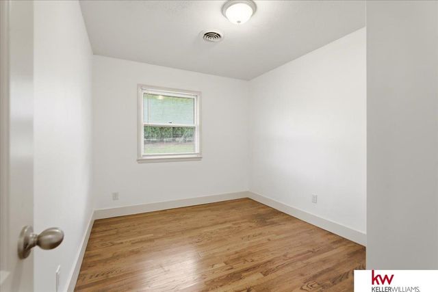 723 Dublin Drive, Papillion, NE 68046