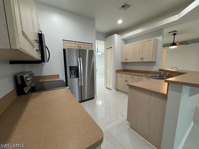 4649 Santiago LN, Bonita Springs, FL 34134
