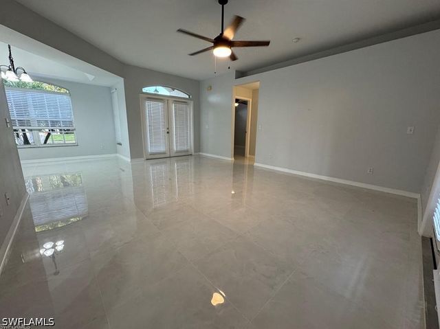 4649 Santiago LN, Bonita Springs, FL 34134