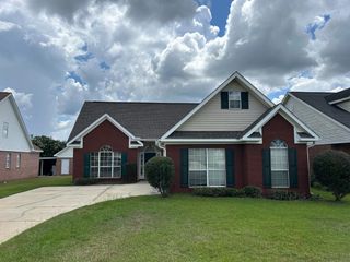 240 Princeton Drive, Dothan, AL 36301