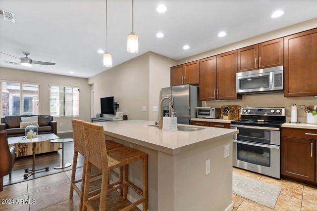 5550 N 16th Street Apt 140, Phoenix, AZ 85016