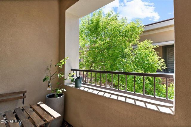5550 N 16th Street Apt 140, Phoenix, AZ 85016
