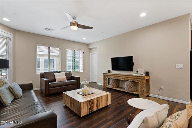 5550 N 16th Street Apt 140, Phoenix, AZ 85016
