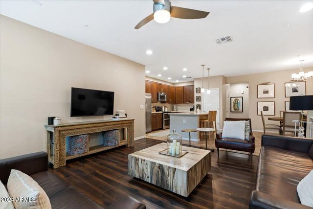 5550 N 16th Street Apt 140, Phoenix, AZ 85016