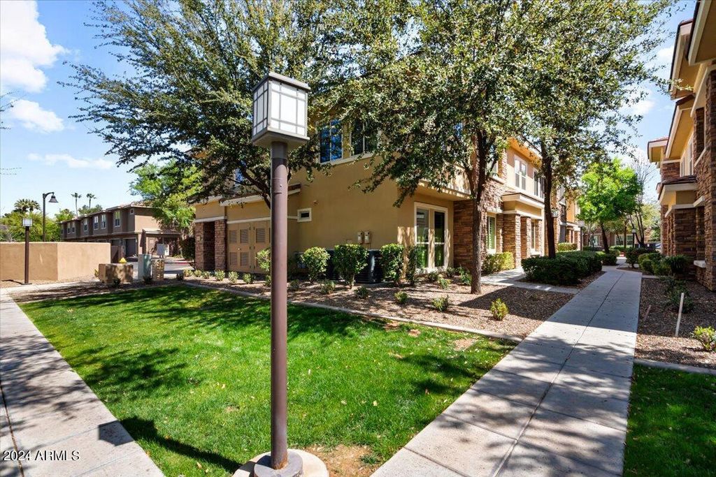 5550 N 16th Street Apt 140, Phoenix, AZ 85016