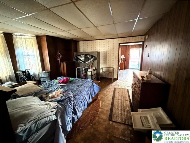 1826 washington Avenue, Northampton Boro, PA 18067